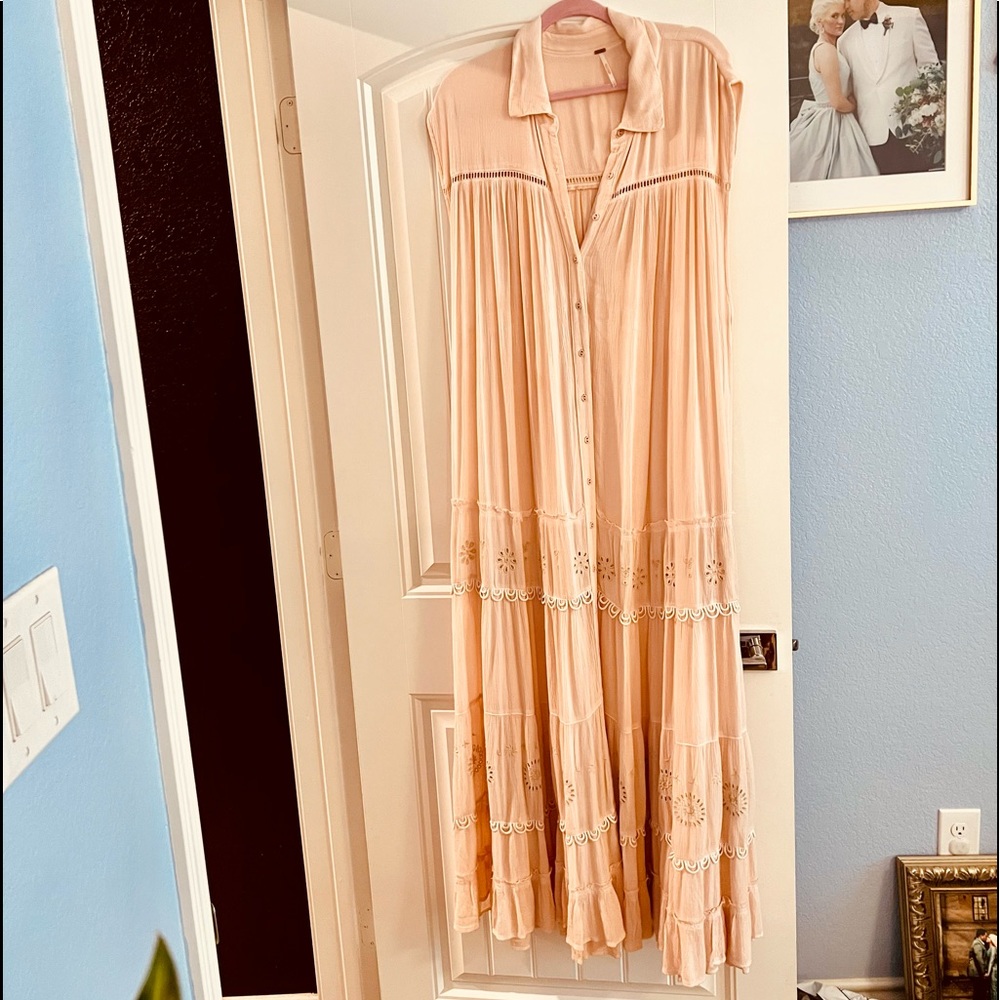 Free People peach pink maxi dress ~ like new